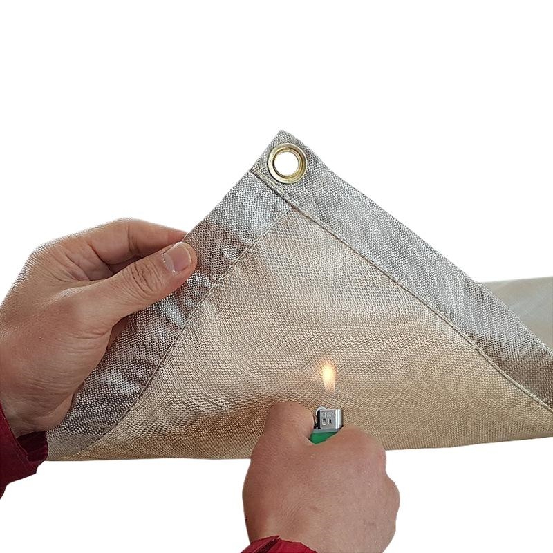Tapis de barbecue ignifuge, co - Outdoor Camping Blanket avis et prix